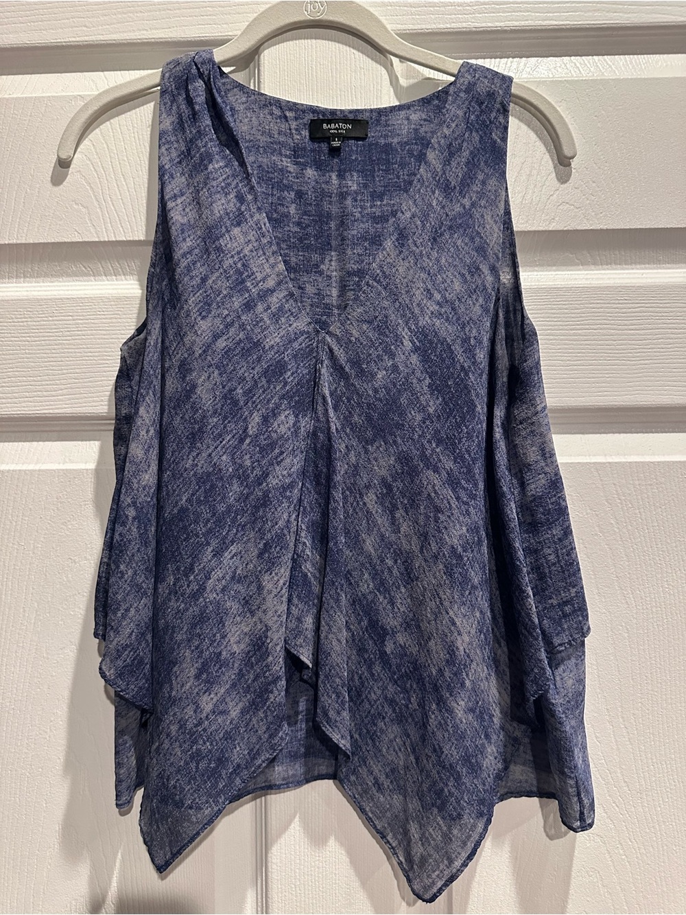 Babaton Navy-Blue V-Neck Sleeveless Handkerchief Hem Tank